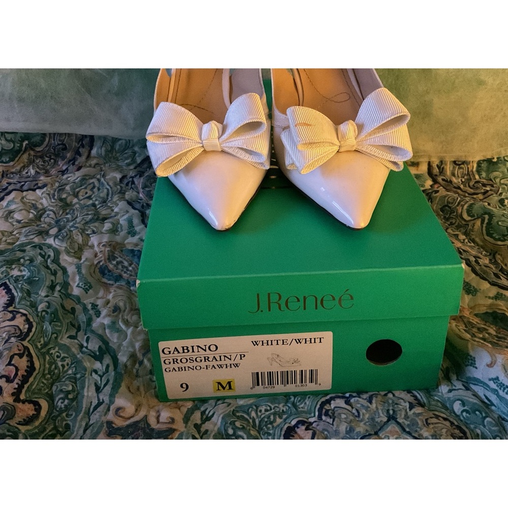 Women pumps